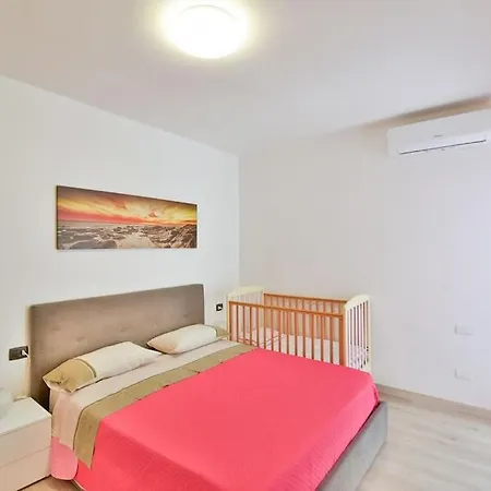 Vallategna And Mountains 公寓 *